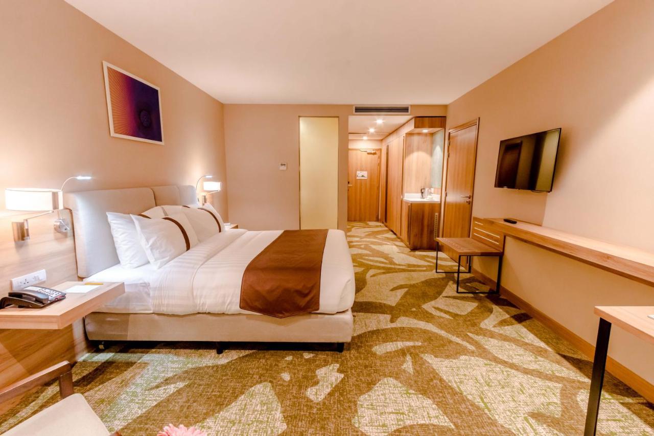 Holiday Inn Ulaanbaatar By Ihg Ngoại thất bức ảnh