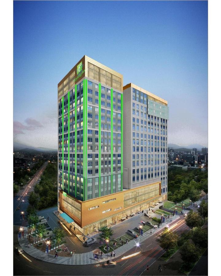 Holiday Inn Ulaanbaatar By Ihg Ngoại thất bức ảnh