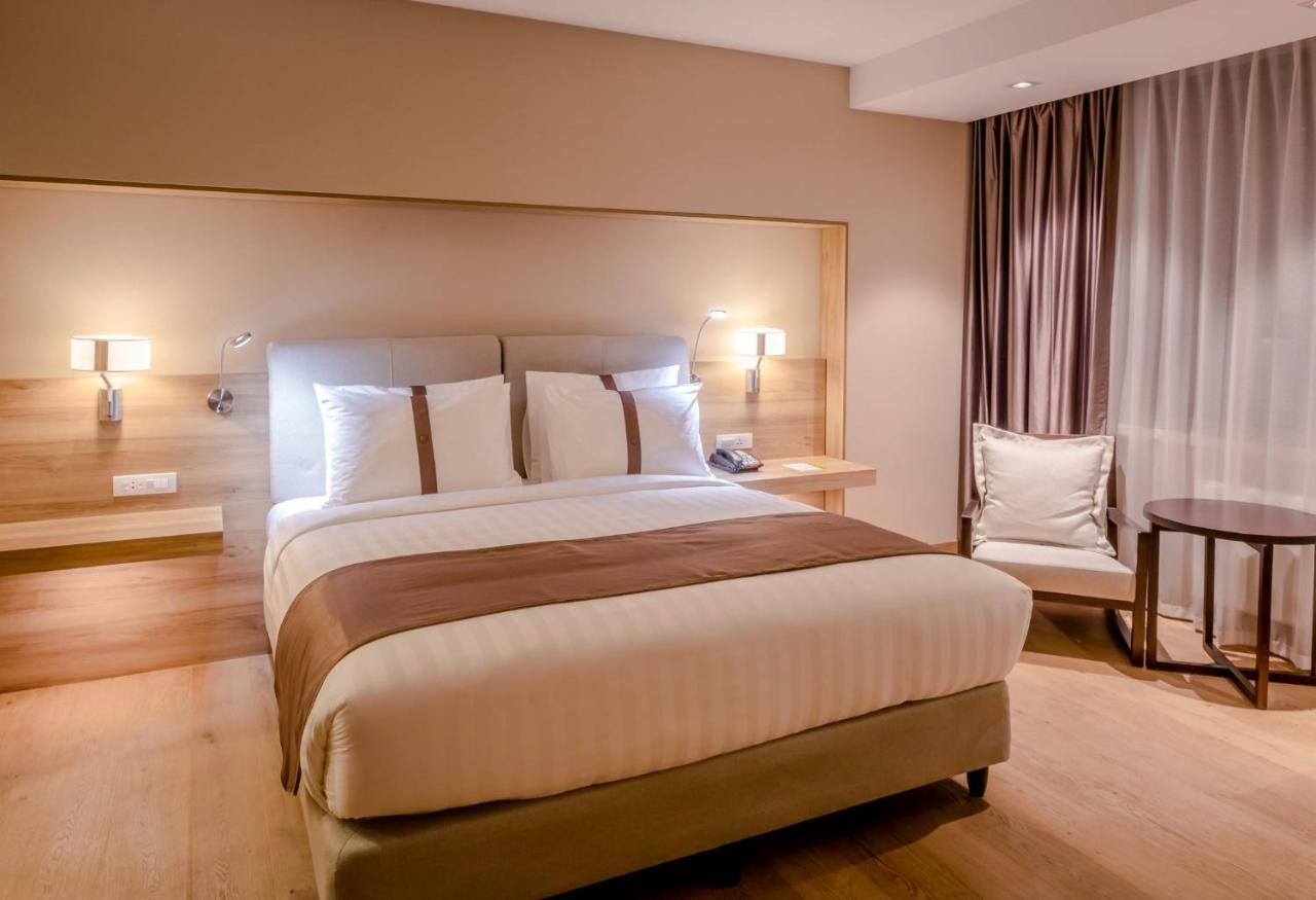 Holiday Inn Ulaanbaatar By Ihg Ngoại thất bức ảnh