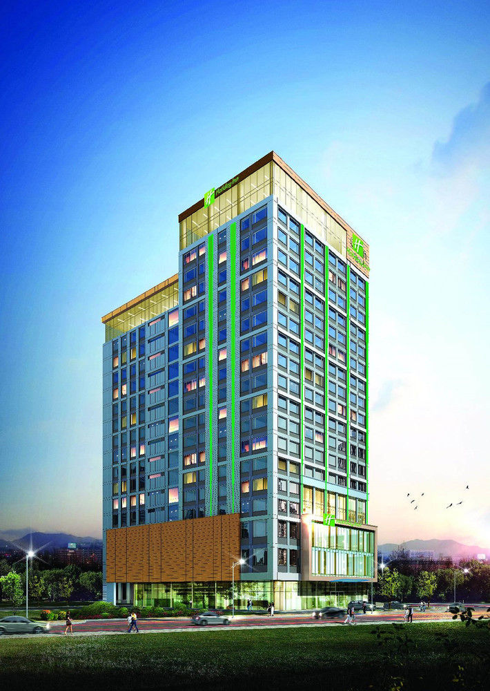 Holiday Inn Ulaanbaatar By Ihg Ngoại thất bức ảnh