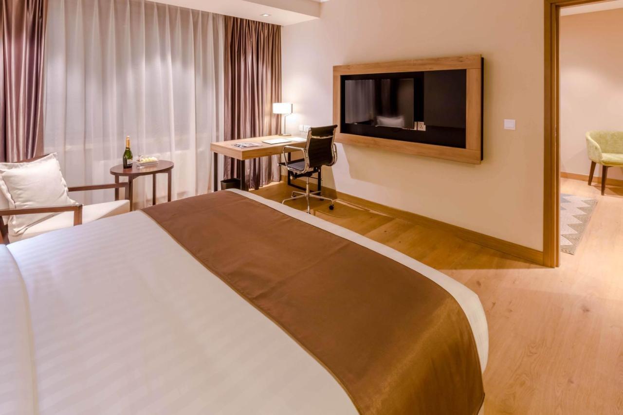 Holiday Inn Ulaanbaatar By Ihg Ngoại thất bức ảnh