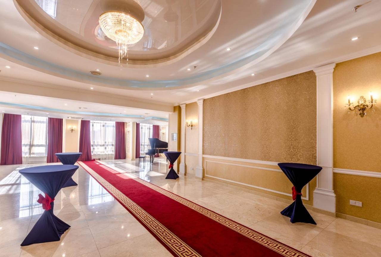 Holiday Inn Ulaanbaatar By Ihg Ngoại thất bức ảnh