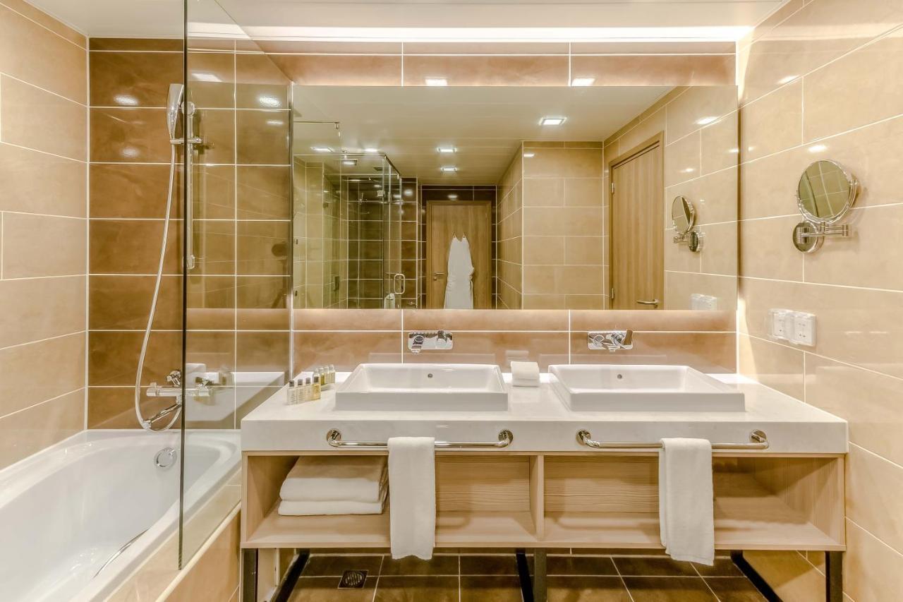 Holiday Inn Ulaanbaatar By Ihg Ngoại thất bức ảnh