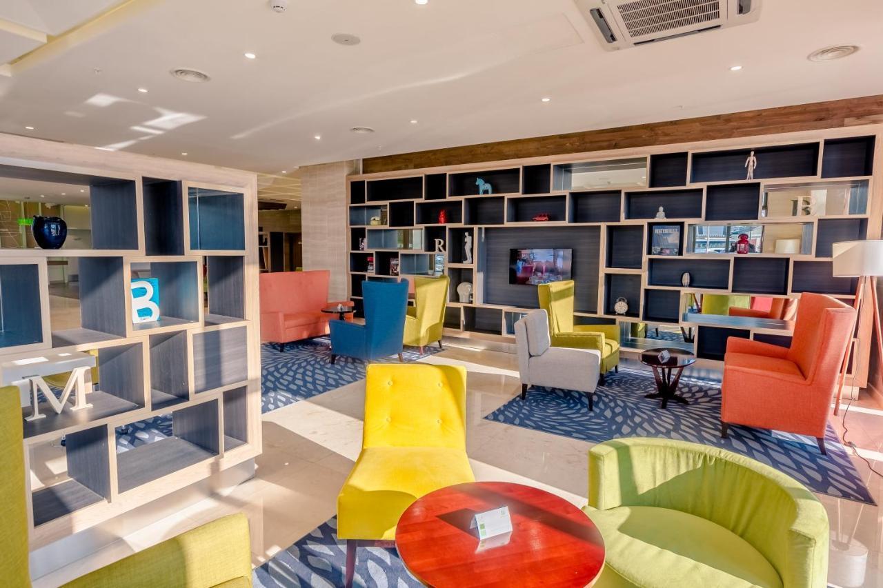 Holiday Inn Ulaanbaatar By Ihg Ngoại thất bức ảnh